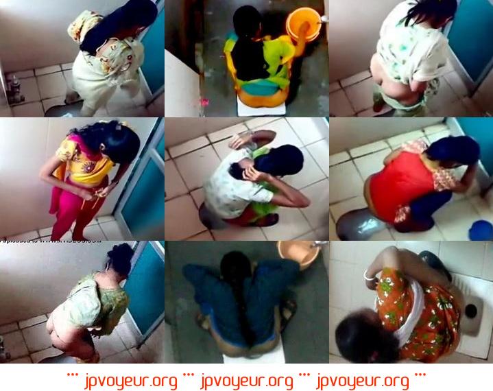 Hindustan women peeing