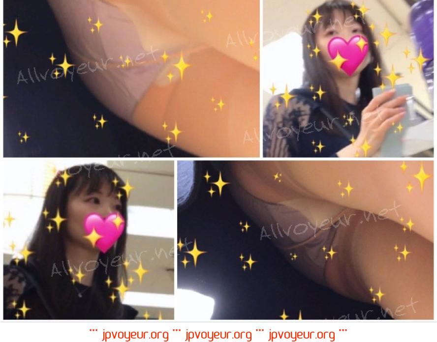 良いとこ育ち ？水玉スカートが揺れるお嬢ちゃんのパンチラ