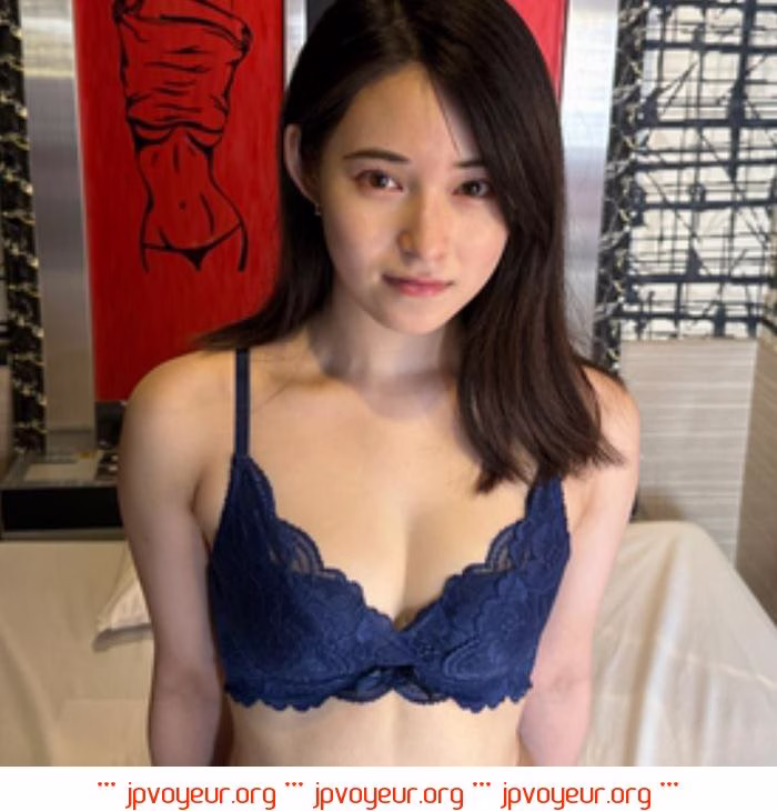 アイドルみたいな青髪美少女の極太透明ディルドオナLive パート5(有料Partのみ)