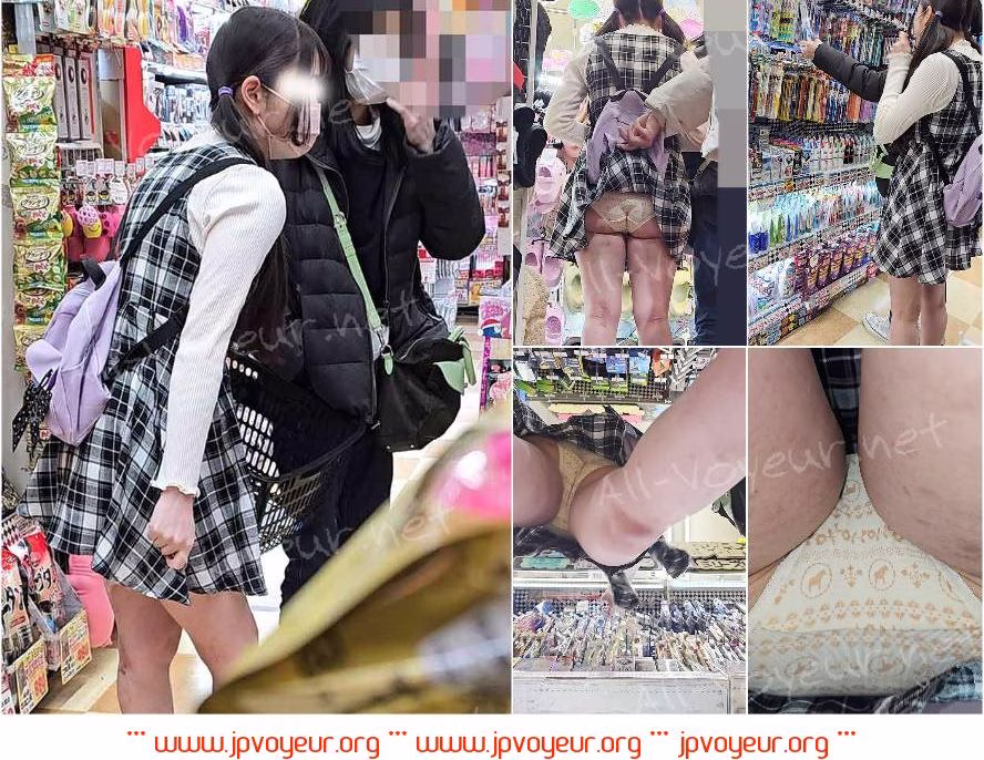 ママと談笑する子を静かにめくり。